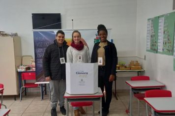 Foto - Reunião para planejamento da Primeira edição da Câmara Júnior. Dia 15/09/2022