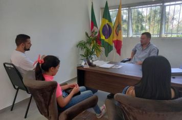 Foto - Reunião para planejamento da Primeira edição da Câmara Júnior. Dia 15/09/2022