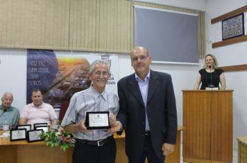 Foto - Homenagem à Comissão Emancipacionista. 