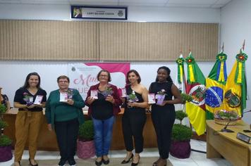 Mulheres vilanovenses foram agraciadas com o Troféu Mulher Que Faz
