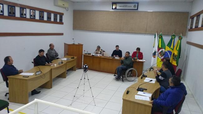 Vereadores de Fazenda Vilanova aprovam Lei que protege pessoas com Transtorno do Espectro Autista