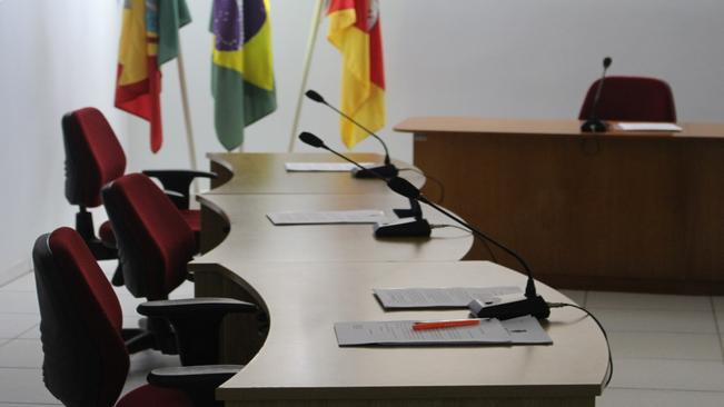 VEREADORES APROVAM INDICAÇÕES DE MELHORIAS PARA O MUNICÍPIO